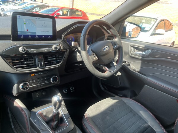 Used Ford Kuga 2022 for sale - 75472198: Photo 2