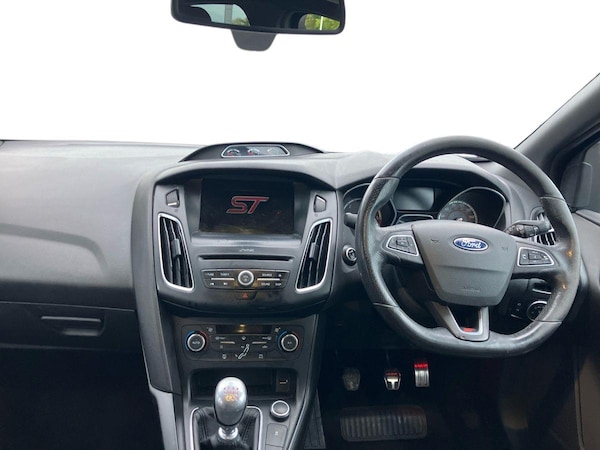 Used Ford Focus 2017 for sale - 76312165: Photo 16