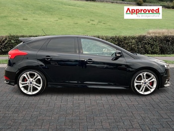 Used Ford Focus 2017 for sale - 76312165: Photo 2