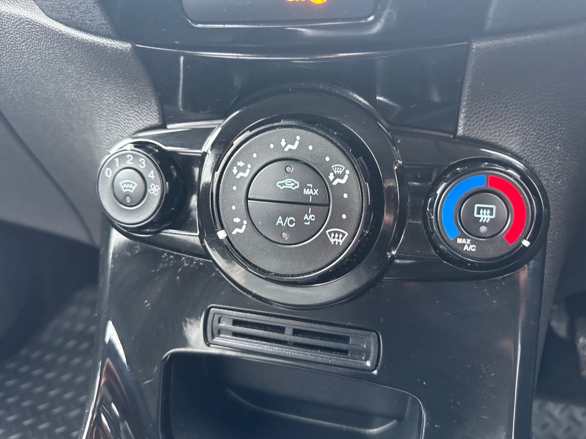 Used Ford Fiesta 2014 for sale - 77552248: Photo 29