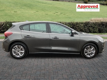 Used Ford Focus 2023 for sale - 76312129: Photo 2