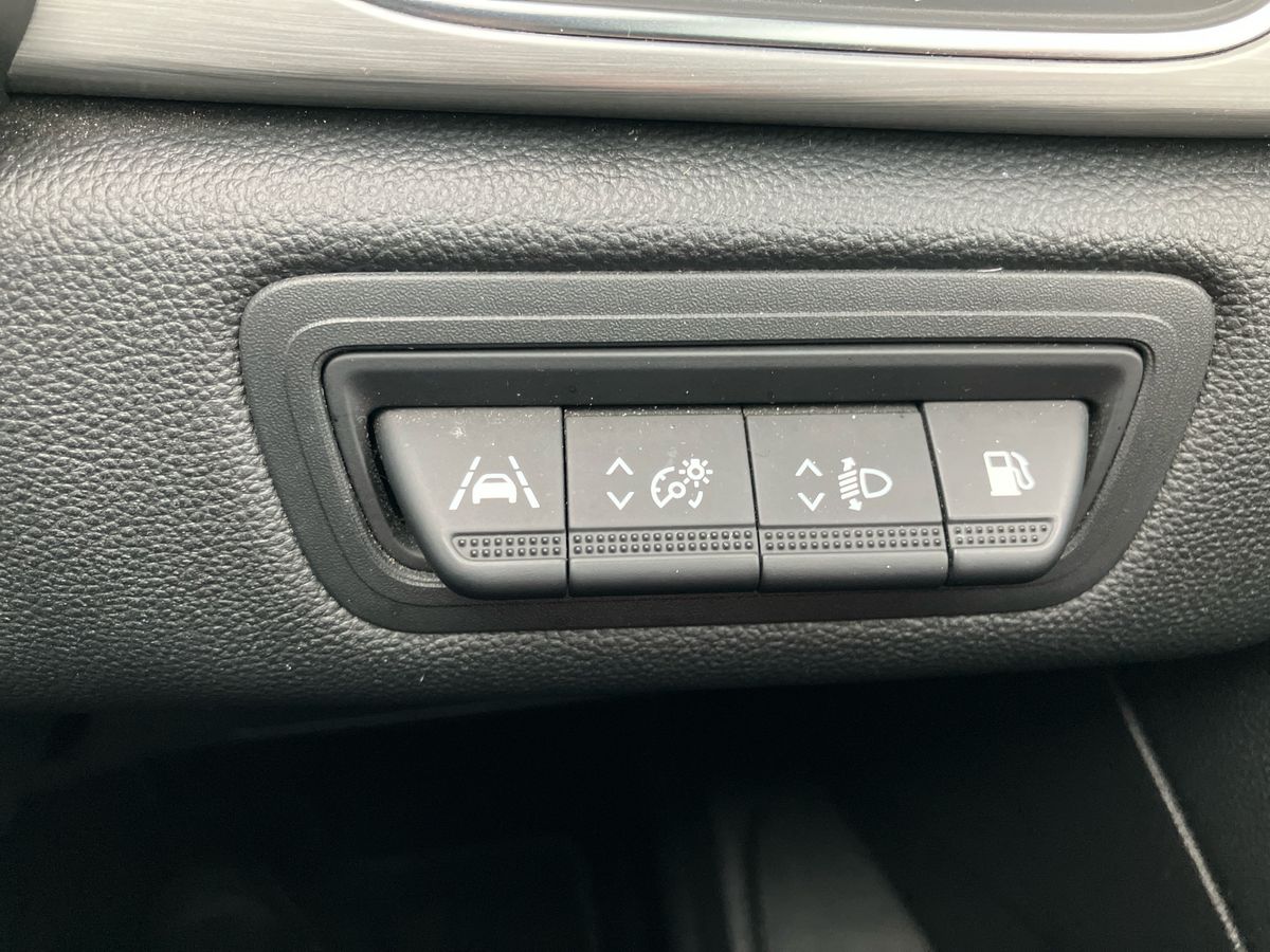 Used Renault Captur 2021 for sale - 77988352: Photo 34