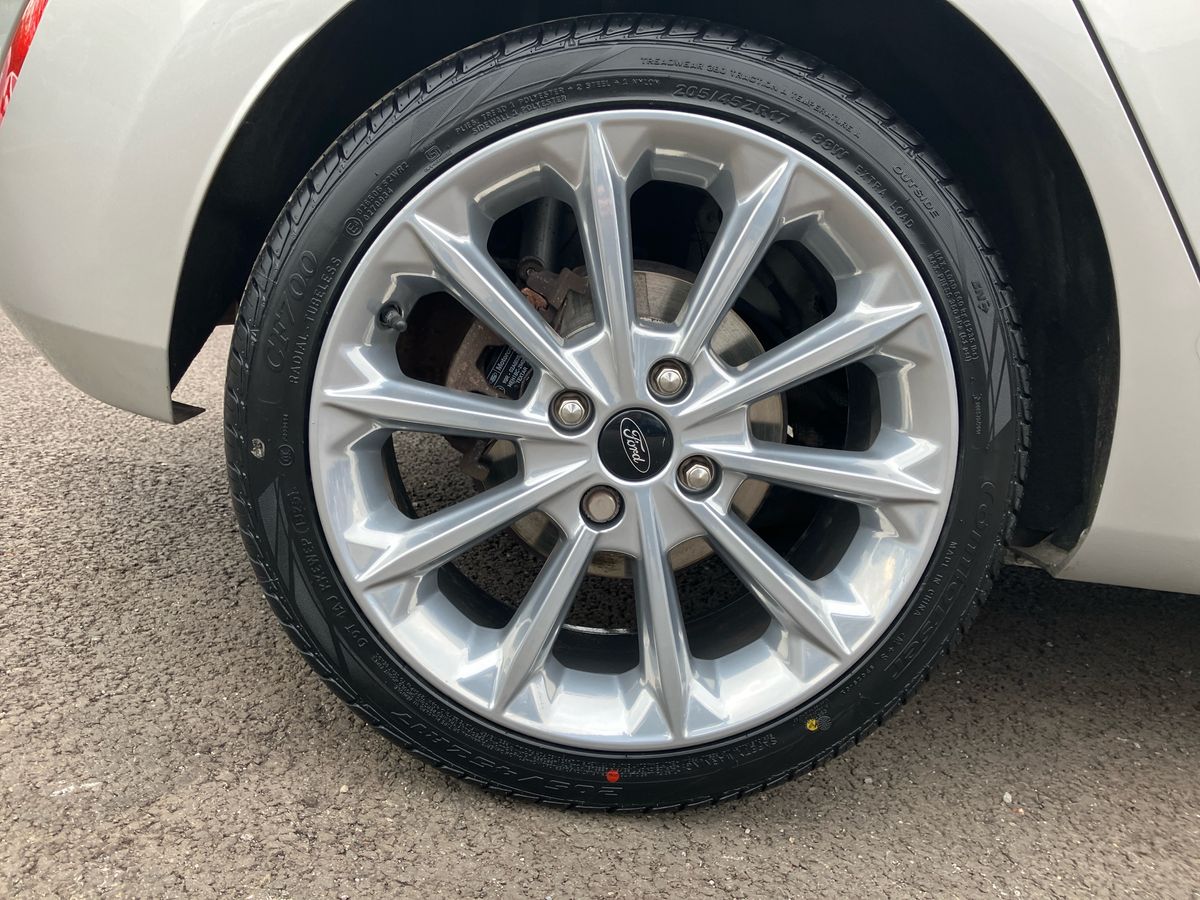 Used Ford Fiesta 2018 for sale - 76140319: Photo 13