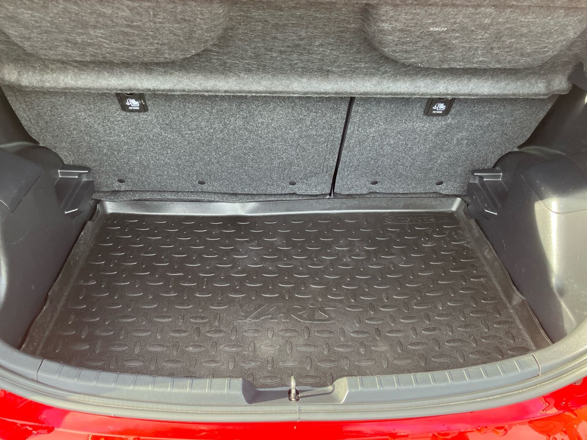 Used Toyota Yaris 2019 for sale - 77470825: Photo 25