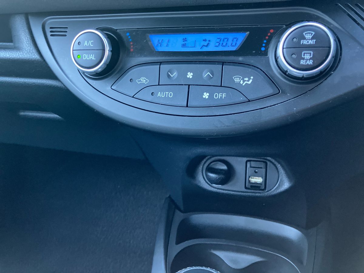 Used Toyota Yaris 2019 for sale - 77470825: Photo 28