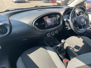 Used Toyota Aygo X 2023 for sale - 76515002: Photo