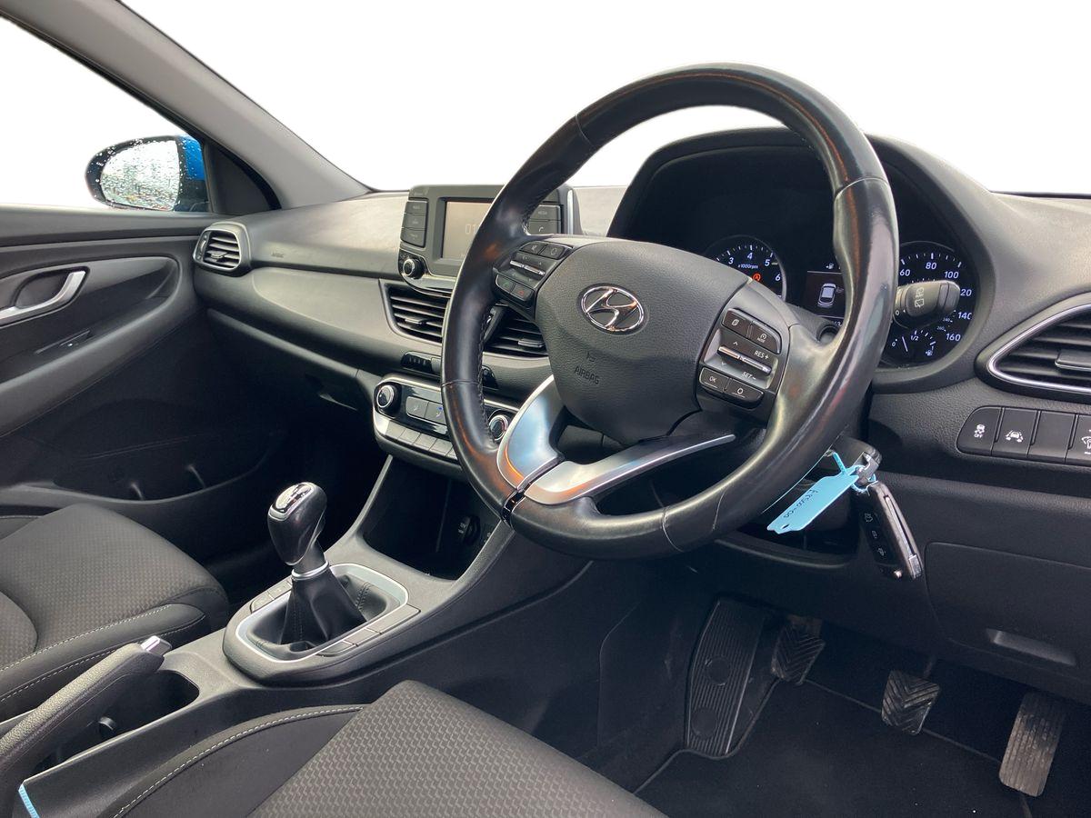 Used Hyundai i30 2018 for sale - 76660697: Photo 14