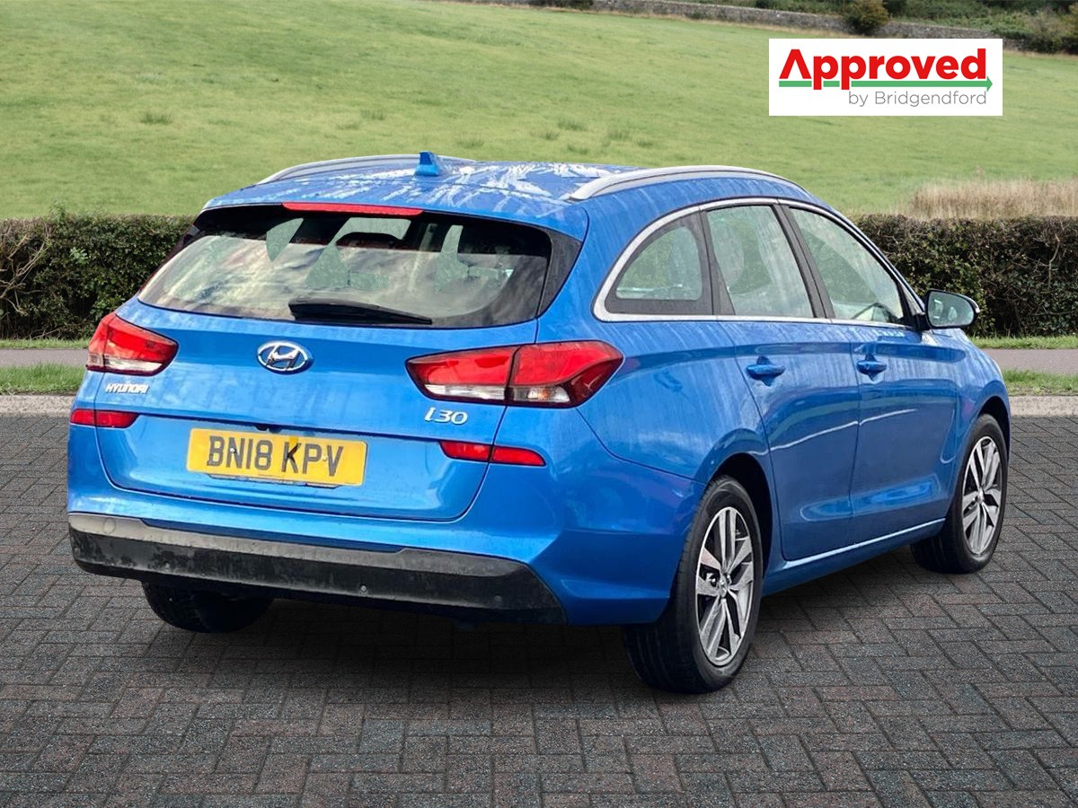 Used Hyundai i30 2018 for sale - 76660697: Photo 4
