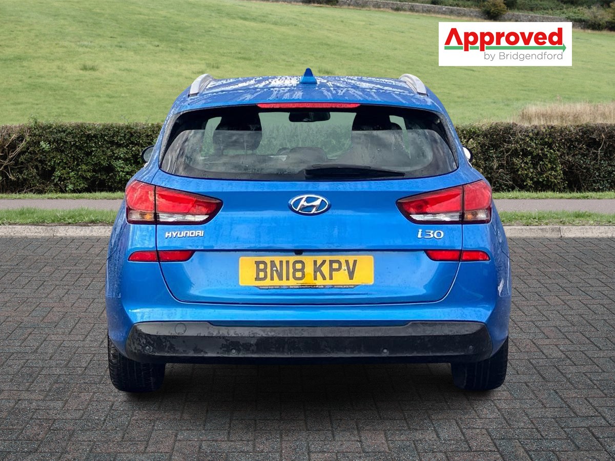 Used Hyundai i30 2018 for sale - 76660697: Photo 5