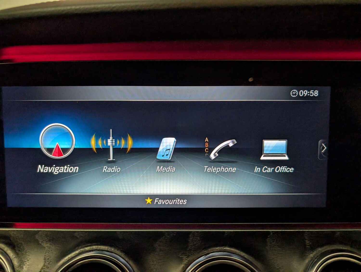 Used Mercedes-Benz E Class 2019 for sale - 75977735: Photo 23