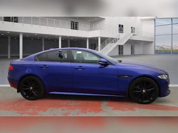 Used Jaguar XE 2018 for sale - 77958160: Photo