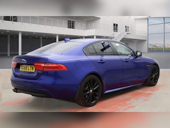 Used Jaguar XE 2018 for sale - 77958160: Photo