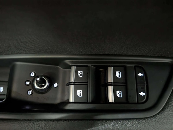 Used Audi A4 Avant 2016 for sale - 76000993: Photo 38
