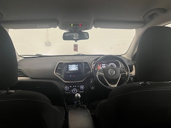 Used Jeep Cherokee 2015 for sale - 78585779: Photo