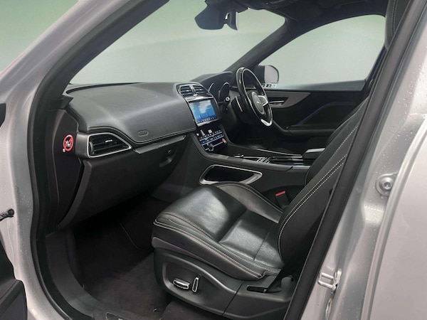 Used Jaguar F-Pace 2018 for sale - 76167562: Photo 17