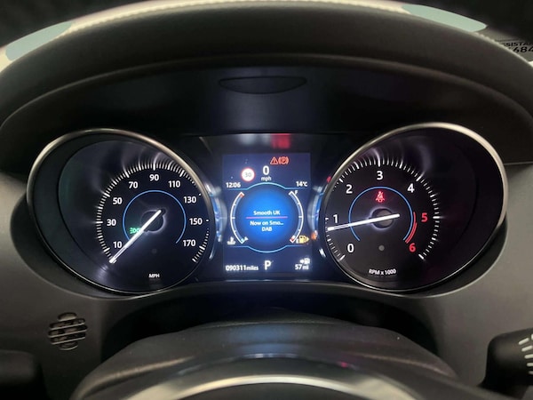 Used Jaguar F-Pace 2018 for sale - 76167562: Photo 19