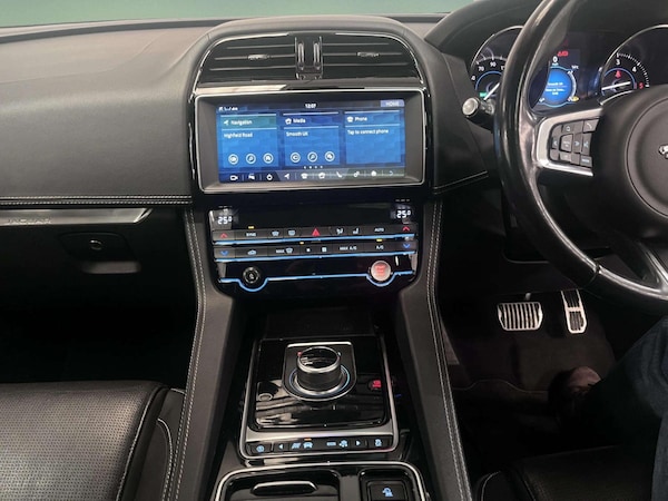 Used Jaguar F-Pace 2018 for sale - 76167562: Photo 21