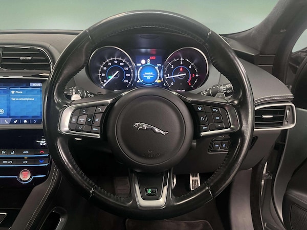 Used Jaguar F-Pace 2018 for sale - 76167562: Photo 40