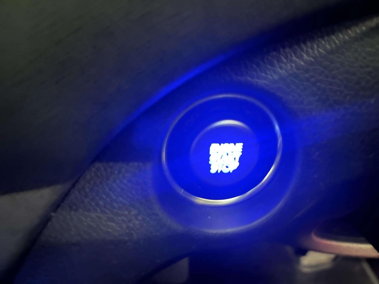 Used Hyundai Santa Fe 2016 for sale - 77682882: Photo 38