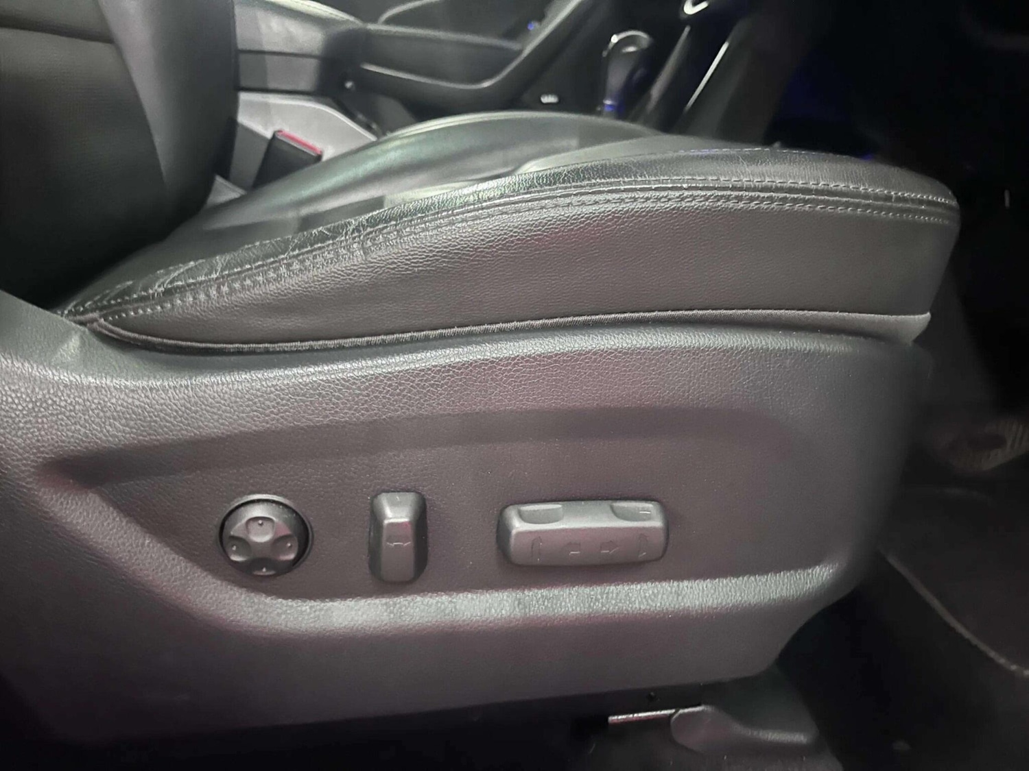 Used Hyundai Santa Fe 2016 for sale - 77682882: Photo 48