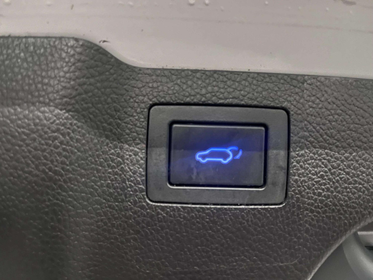 Used Hyundai Santa Fe 2016 for sale - 77682882: Photo 60