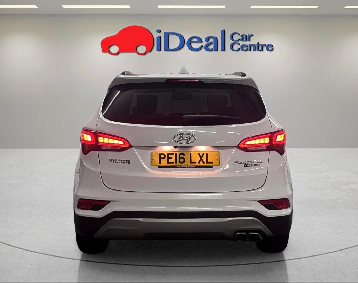 Used Hyundai Santa Fe 2016 for sale - 77682882: Photo 9