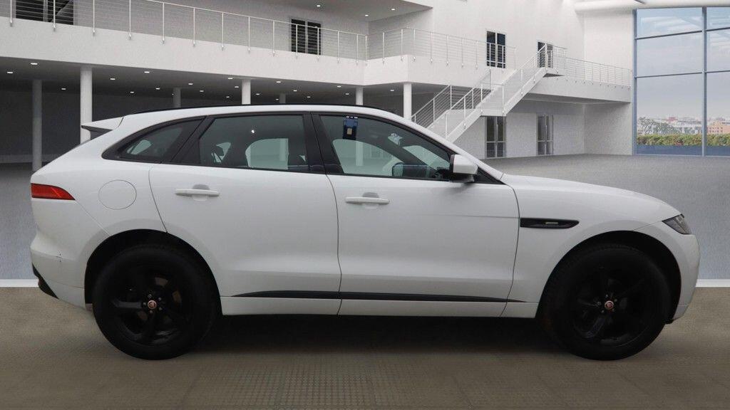 Used Jaguar F-Pace 2018 for sale - 77839023: Photo 2