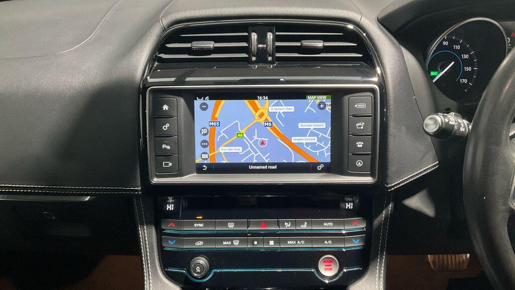 Used Jaguar F-Pace 2018 for sale - 77839023: Photo 9