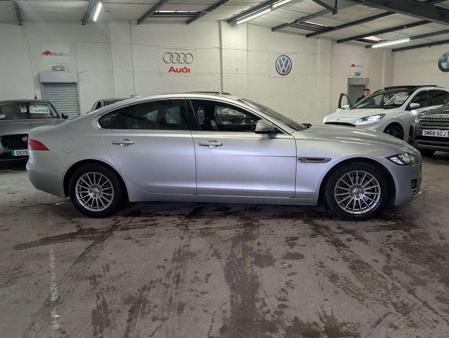 Used Jaguar XF 2018 for sale - 78007240: Photo 2