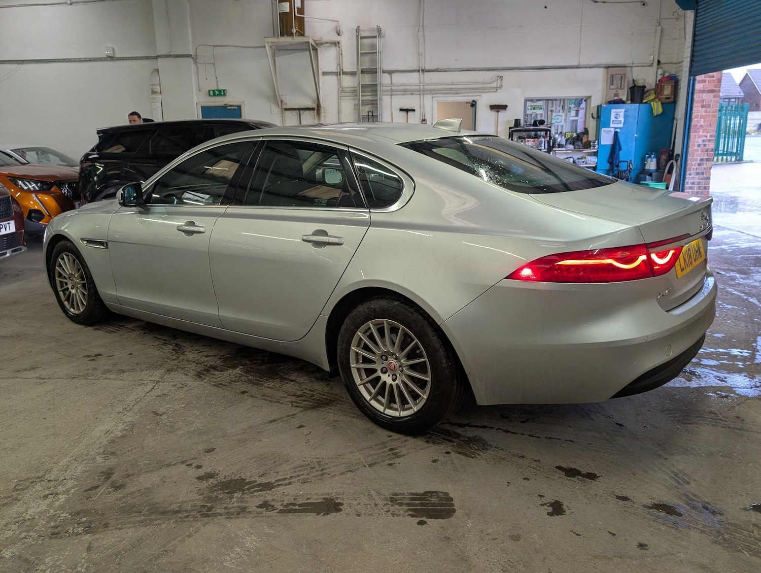 Used Jaguar XF 2018 for sale - 78007240: Photo 5