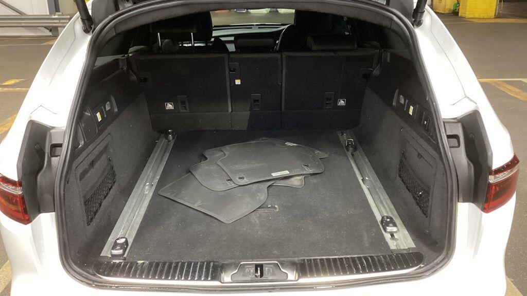 Used Jaguar XF 2019 for sale - 76912822: Photo 12