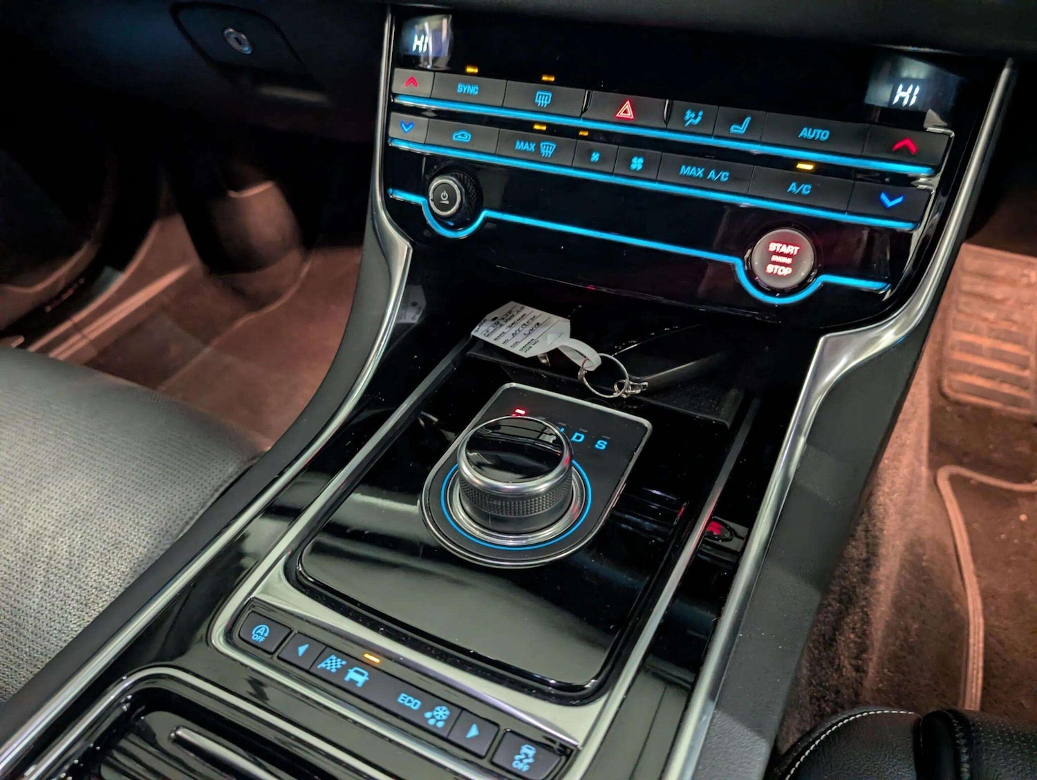 Used Jaguar XF 2019 for sale - 76912822: Photo 20