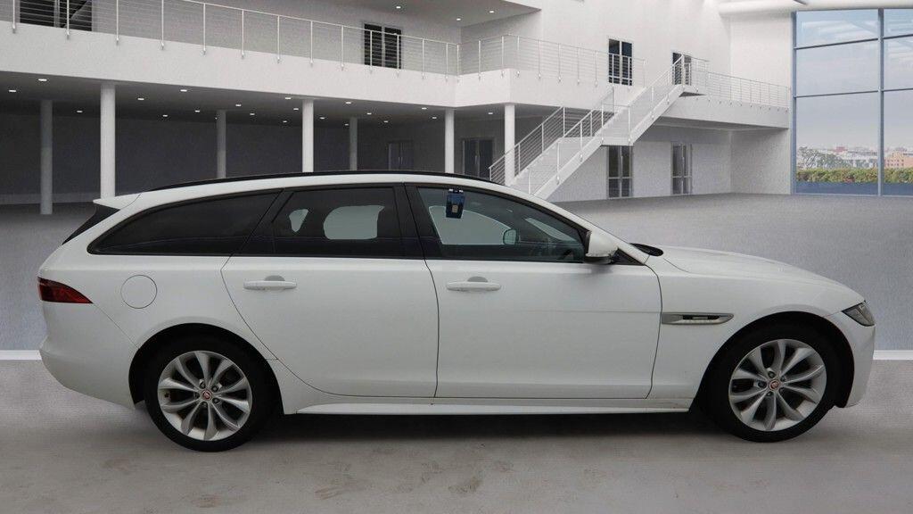 Used Jaguar XF 2019 for sale - 76912822: Photo 3