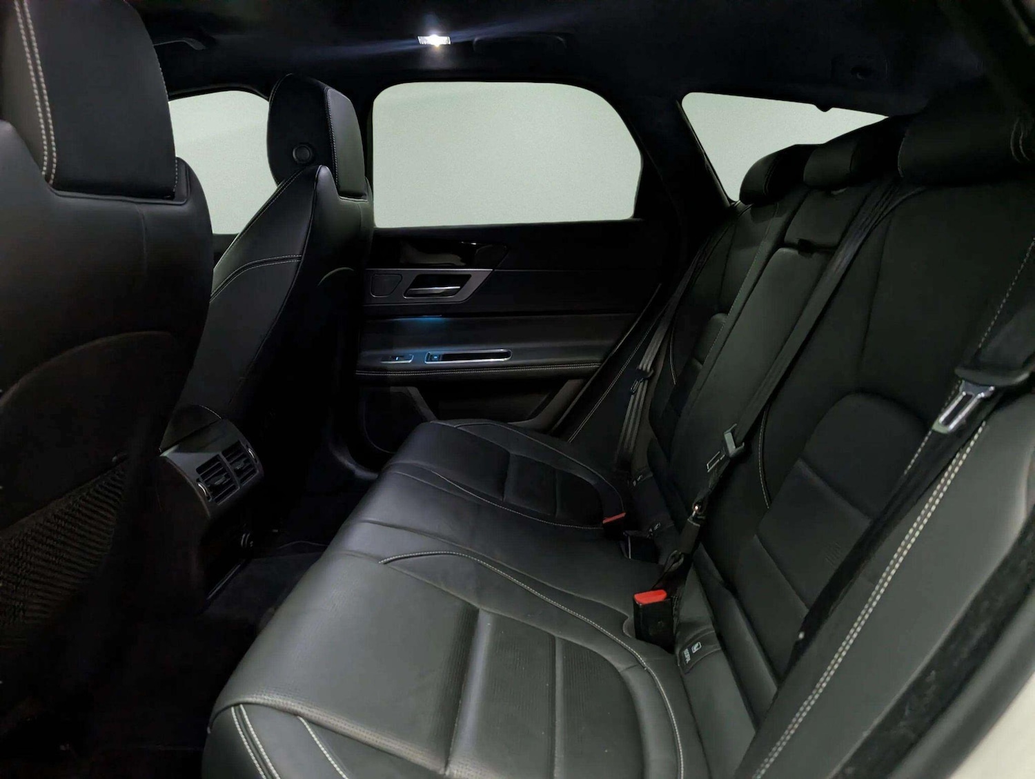 Used Jaguar XF 2019 for sale - 76912822: Photo 43