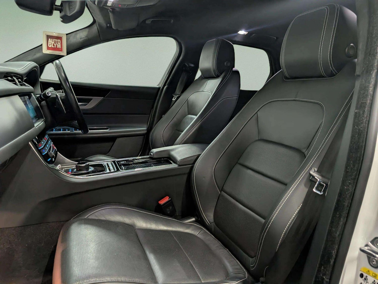 Used Jaguar XF 2019 for sale - 76912822: Photo 45