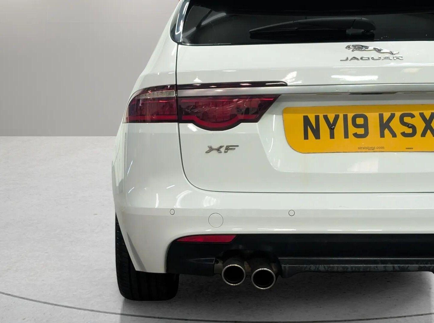 Used Jaguar XF 2019 for sale - 76912822: Photo 49