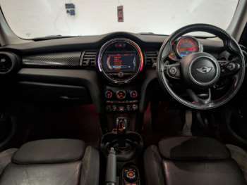 Used MINI Hatch 2018 for sale - 74837480: Photo
