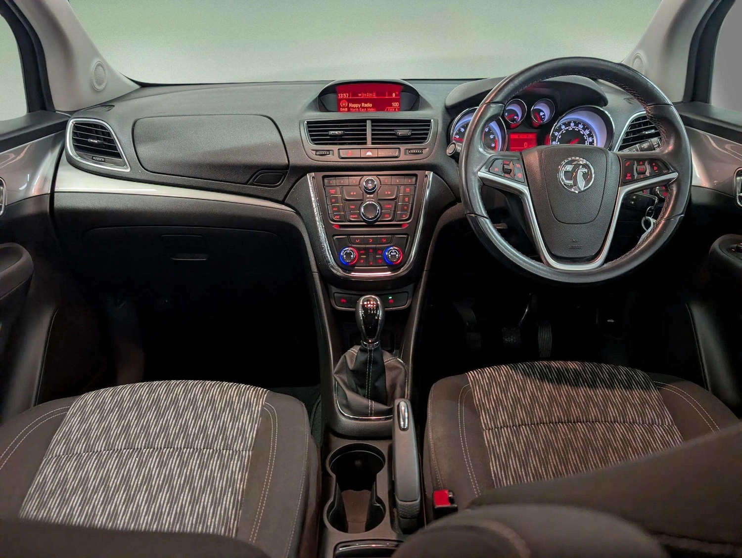Used Vauxhall Mokka 2015 for sale - 76371154: Photo 2