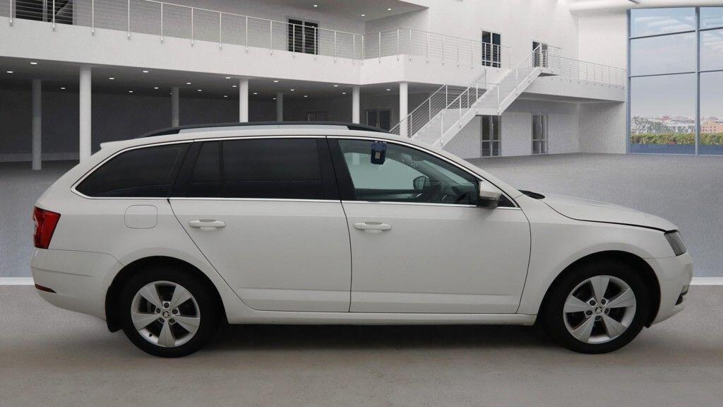 Used Skoda Octavia 2018 for sale - 77722616: Photo 3