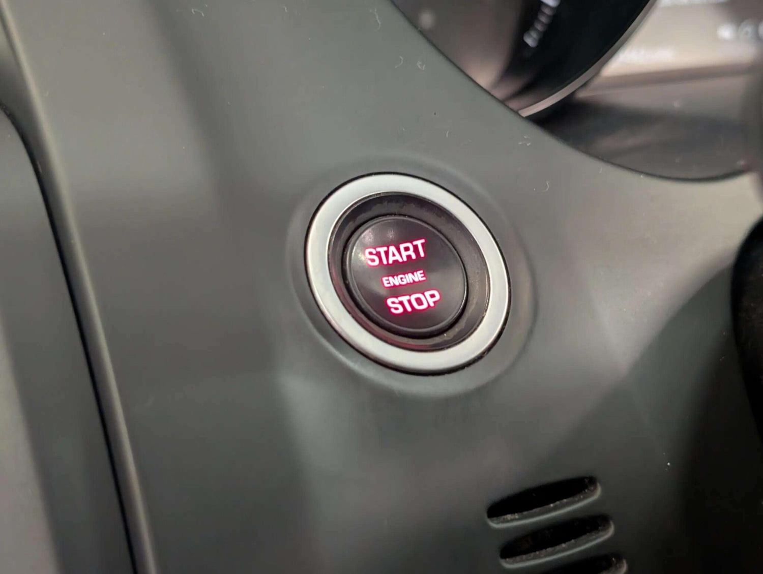 Used Jaguar E-Pace 2018 for sale - 75941564: Photo 36