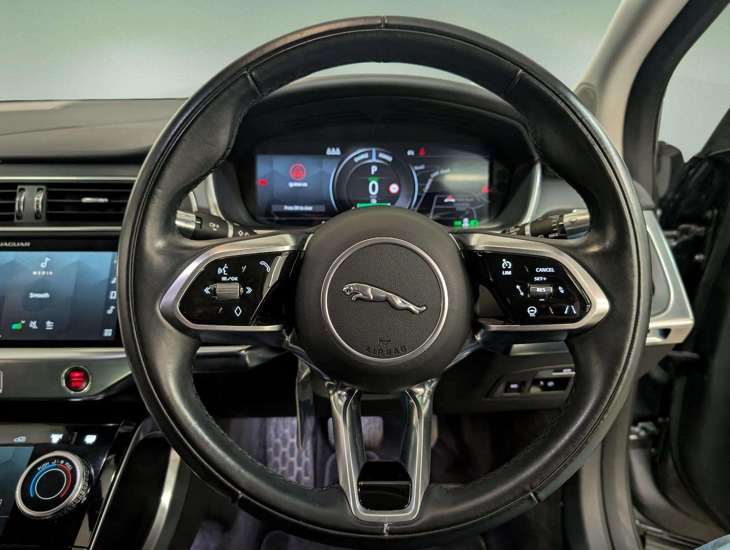 Used Jaguar I-Pace 2020 for sale - 76743564: Photo 34