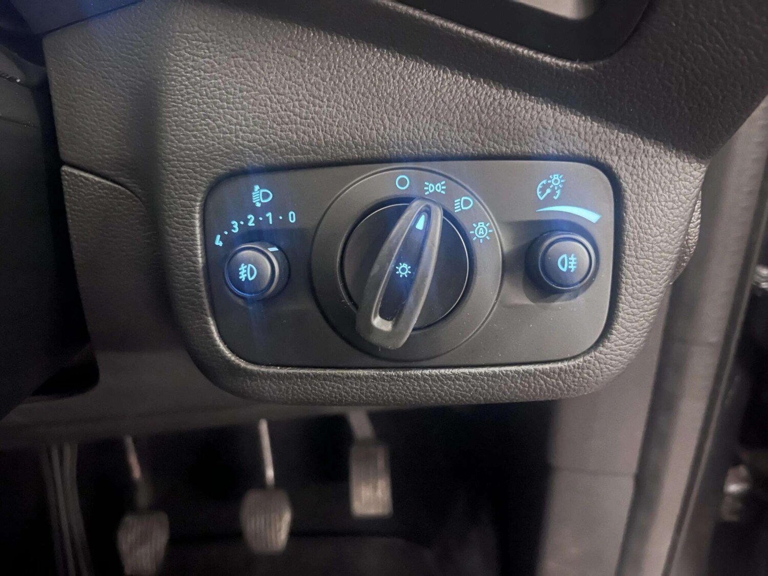 Used Ford Kuga 2018 for sale - 76433292: Photo 35