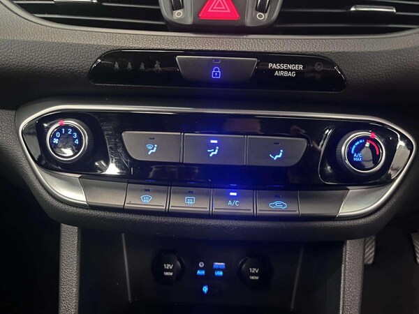 Used Hyundai i30 2018 for sale - 76071595: Photo 24