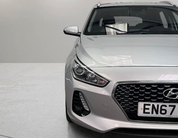 Used Hyundai i30 2018 for sale - 76071595: Photo 2