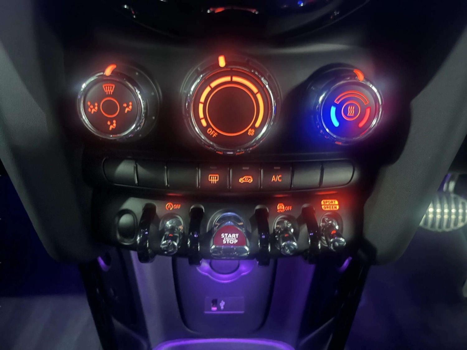 Used MINI Hatch 2021 for sale - 76839372: Photo 35