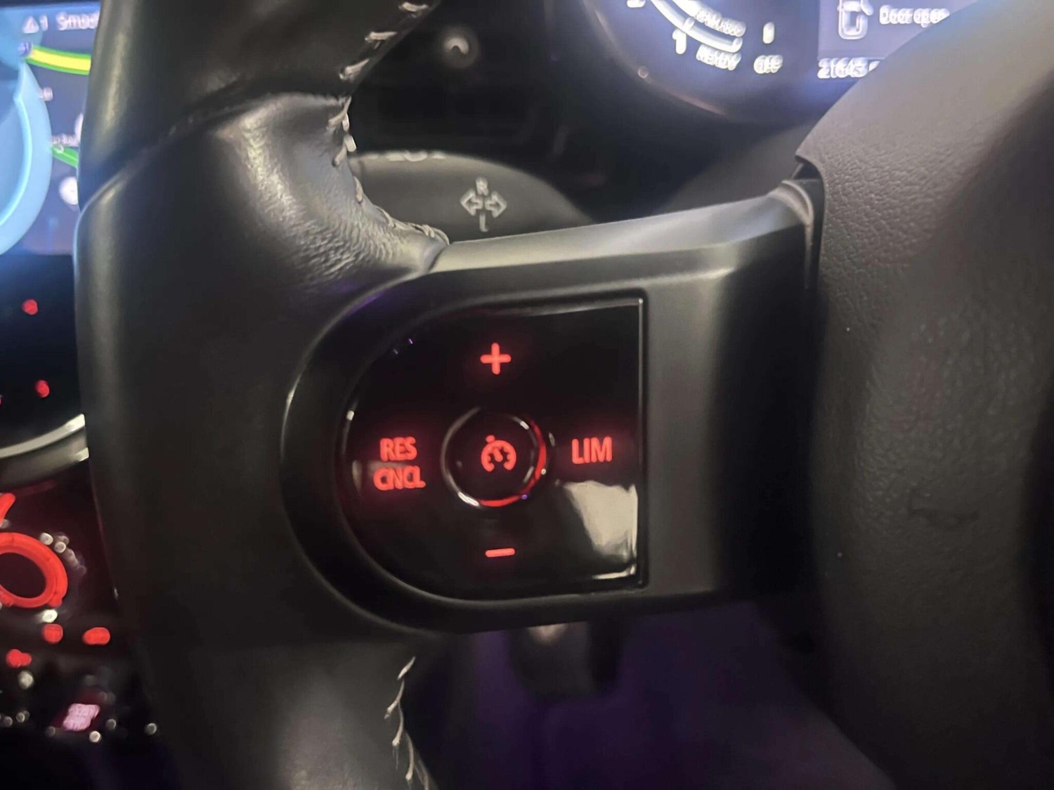 Used MINI Hatch 2021 for sale - 76839372: Photo 40