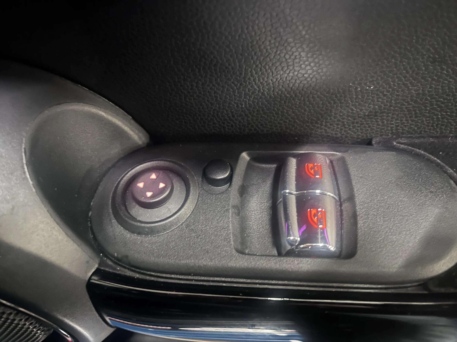 Used MINI Hatch 2021 for sale - 76839372: Photo 46