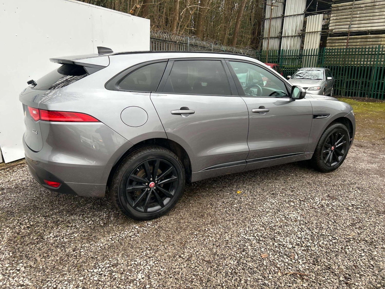 Used Jaguar F-Pace 2020 for sale - 77646588: Photo 3