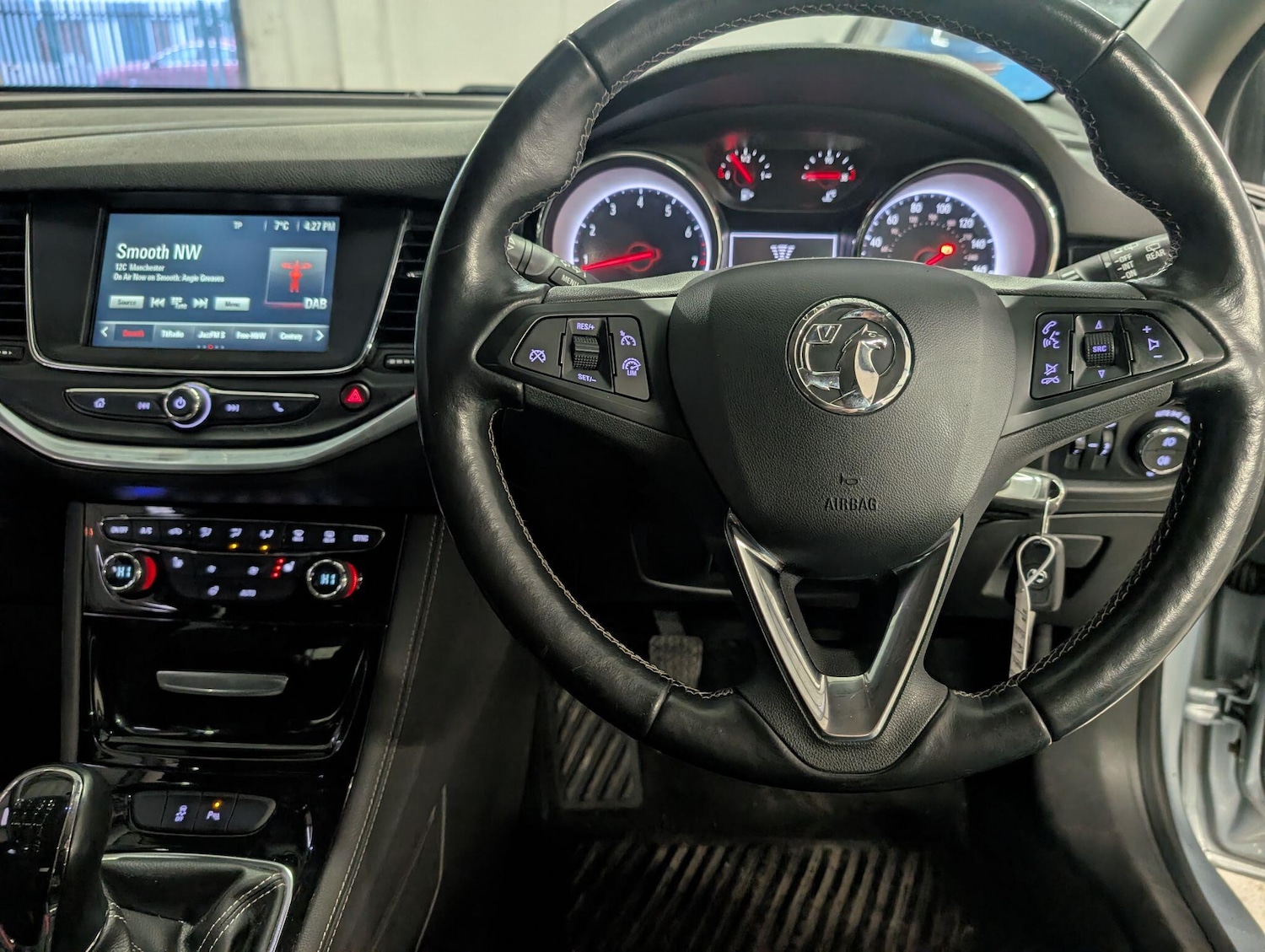 Used Vauxhall Astra 2017 for sale - 77345063: Photo 23