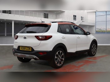 Used Kia Stonic 2019 for sale - 75707230: Photo